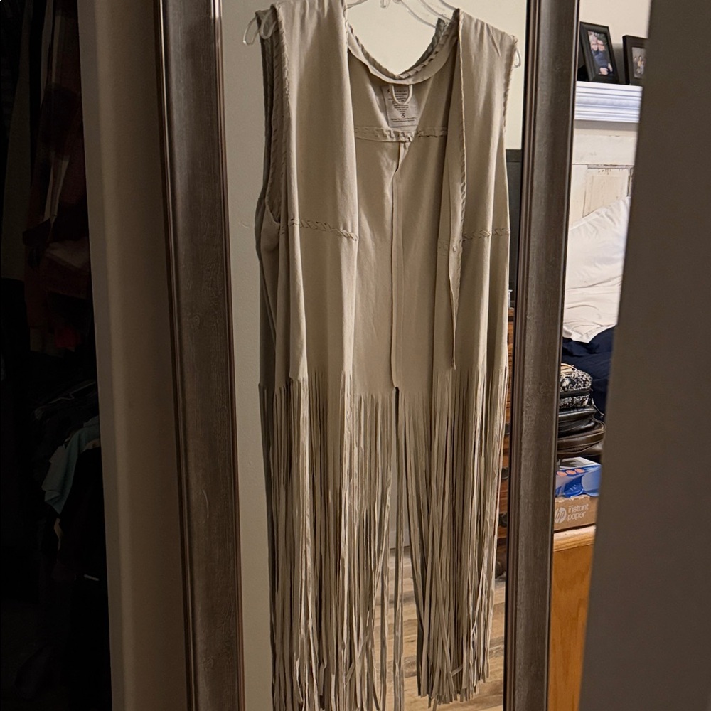 Elegant Cream Fringe Vest